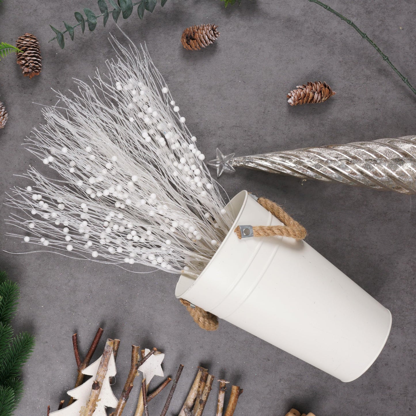 SLKING STORE SLK 16-Pack Artificial Glitter Berry Stem Ornaments, Christmas Decorative Glittery Twigs, Picks, Branches for Tree, Wreath, Small Vase, Halloween Party (White)