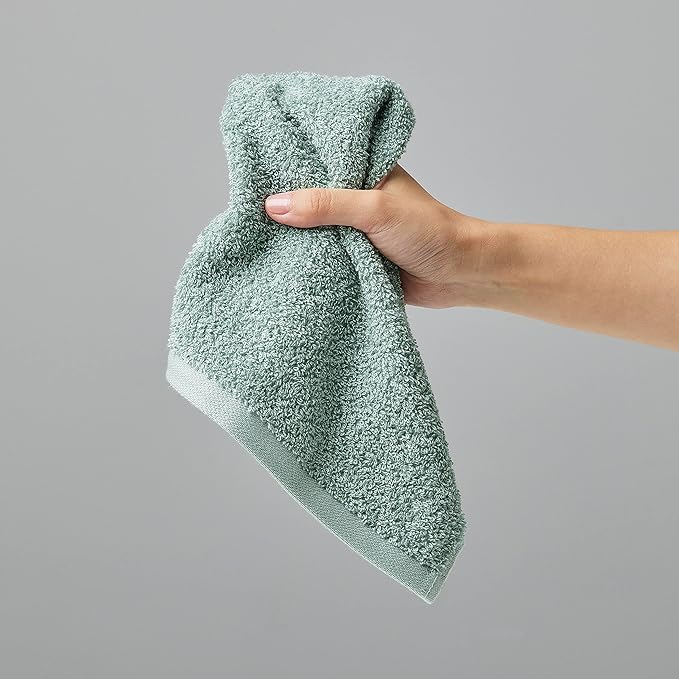 Amazon Basics Washcloth for Bathroom, 100% Cotton Extra Absorbent, Fast Drying