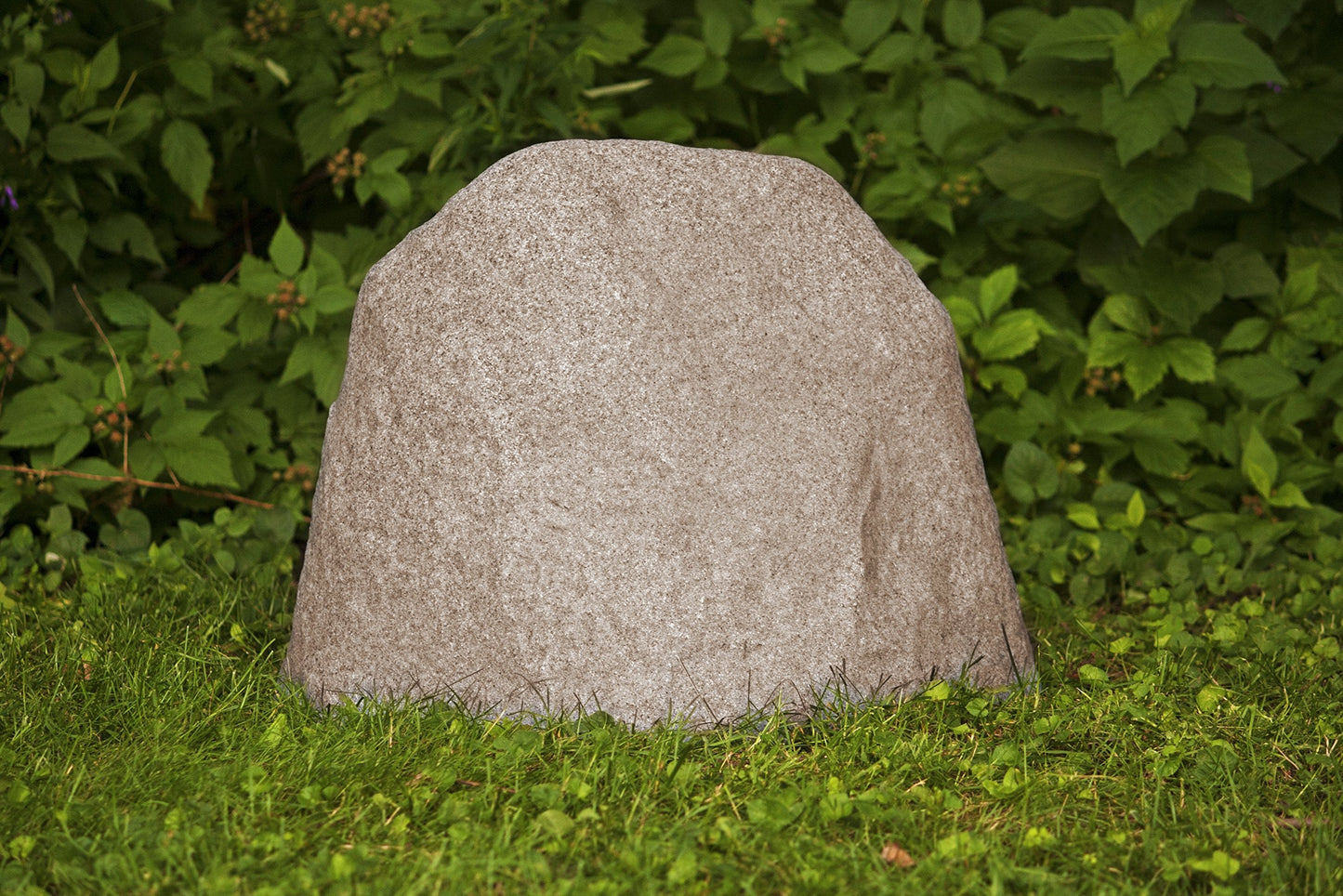 Emsco Landscape Rock Bundle - Large and Small Sandstone Rocks