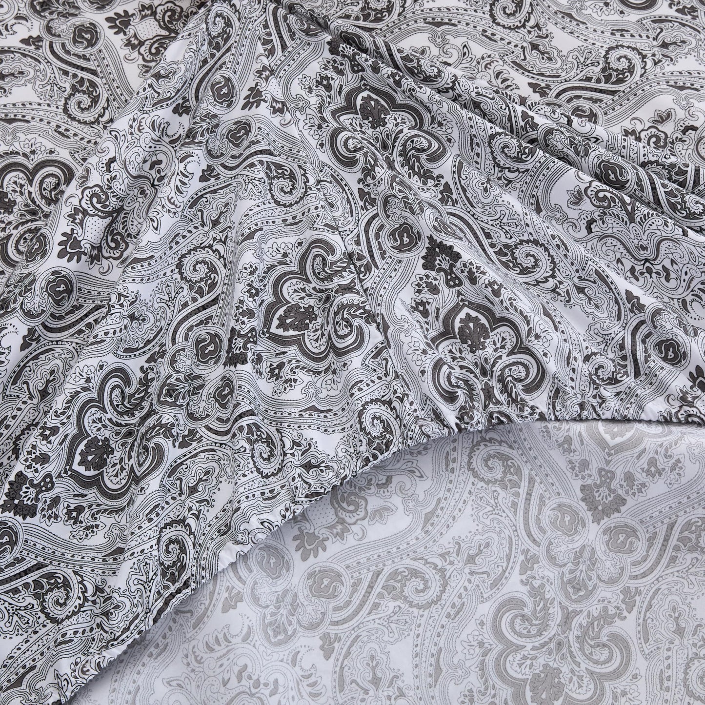Spirit Linen home 6-Piece Twin Size Bed Sheet Set - Deep Pocket, Paisley Pattern, Soft and Breathable Bed Sheets, Microfiber Material, Includes 1 Fitted, 1 Flat, 4 Pillowcases - Black Paisley Design