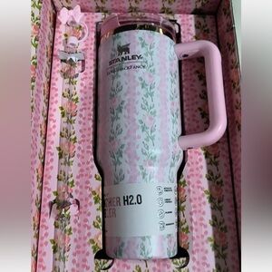 Stanley × Love Shack Tumbler – Limited Edition Quencher