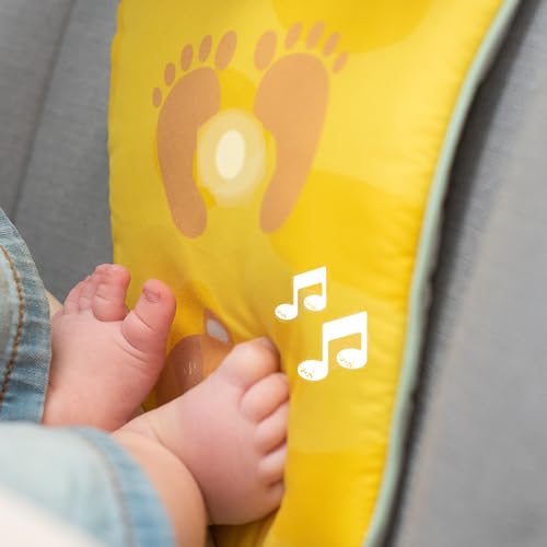Taf Toys Savannah Play and Kick Car Toy with Sensory Toys. Rear Facing Baby Car Travel Activity Centre. Baby-safe Mirror, Hanging Rattling Toy and Lion Teether. Suitable for Boys & Girls from Birth