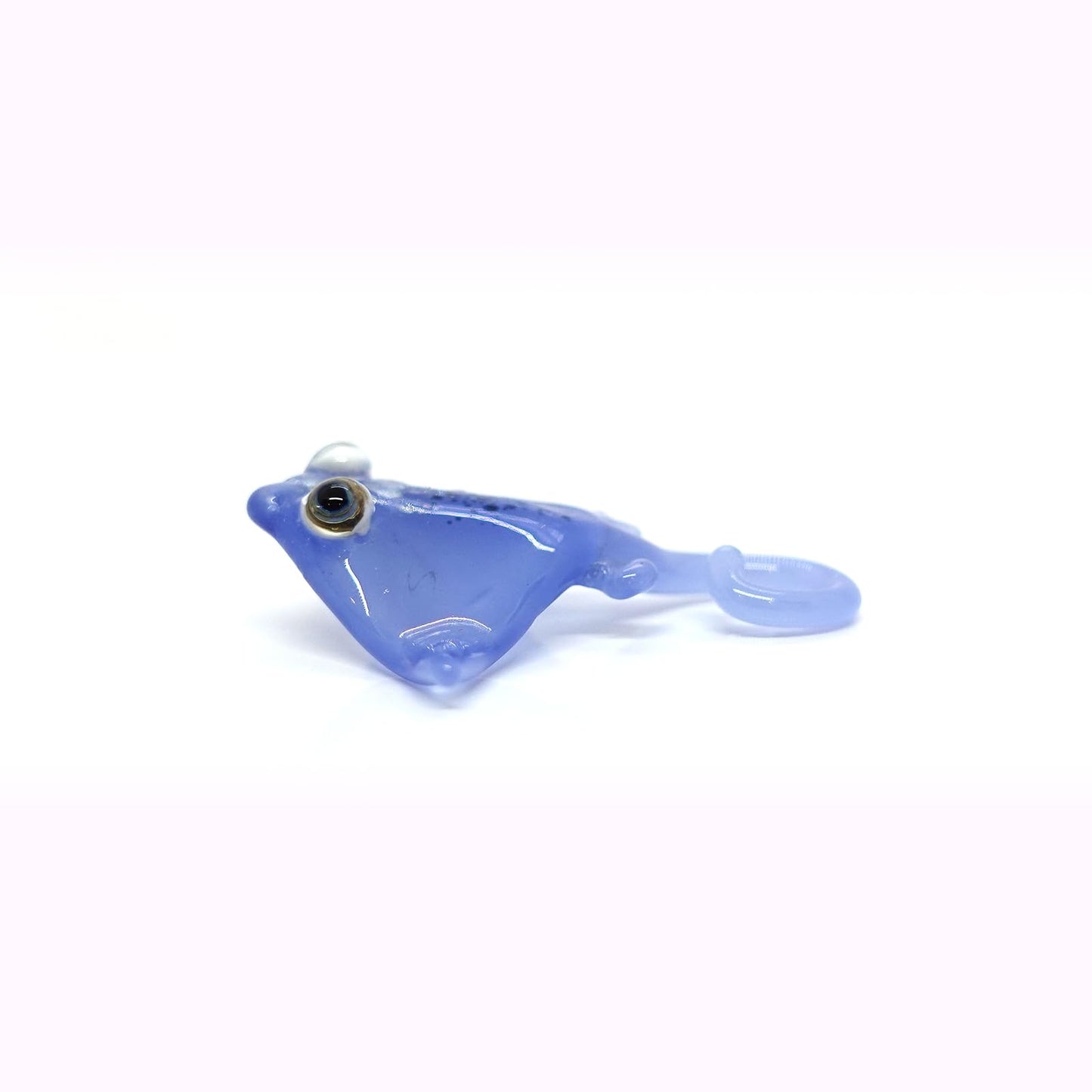 Sansukjai Manta Ray Tiny Miniature Glass Figurine – Handmade 1-Inch Blown Glass Animal – Cute Ocean Decor – Collectible Gift (Clear Blue)