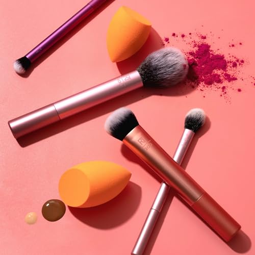 Real Techniques 5 Piece Everyday Essentials Makeup Brush Set, Includes 4 Brushes & Makeup Sponge, For Foundation, Blush, Bronzer, Contour, Eyeshadow, & Powder, Travel Gift Set, Cruelty-Free & Vegan