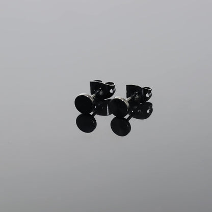 Artskin Titanium Flat Dot Stud Earrings for Women Men Girls Hypoallergenic Nickel Free Earrings 5mm Black Round Disc Earrings for Sensitive Ears (5mm, Black)