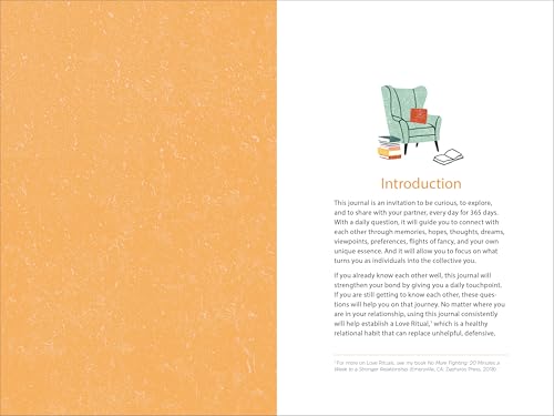 A Year of Us: A Couple's Journal: One Question a Day to Spark Fun and Meaningful Conversations (Question a Day Couple's Journal)
