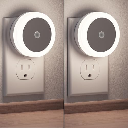 Briignite Night Lights Plug into Wall, [4Pack], Nightlight with Light Sensors, LED Night Lights for Kids Room, Baby Night Light, Bathroom Night Light, Stair Lights, Hallway Light, Cool White