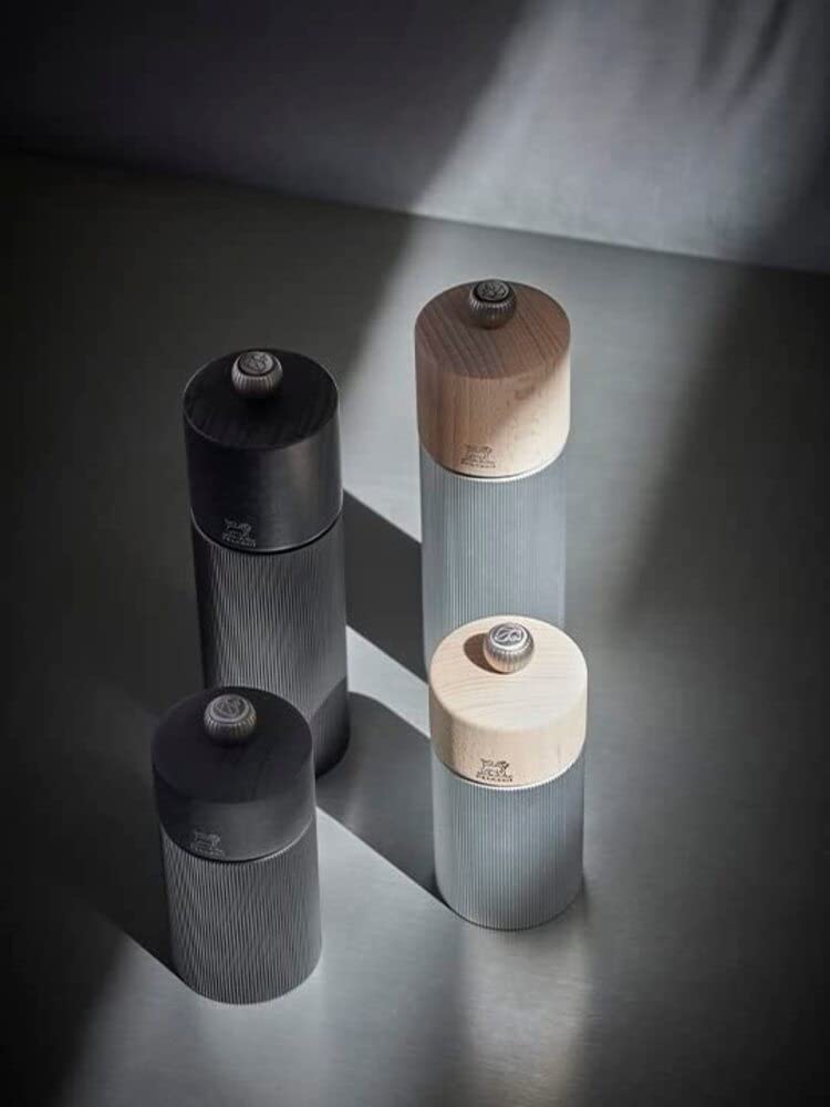PEUGEOT - Line Salt Mill - Classic Grind Adjustment - Aluminium and Wood PEFC Certified - Made in France - Natural Color.18 cm -7"