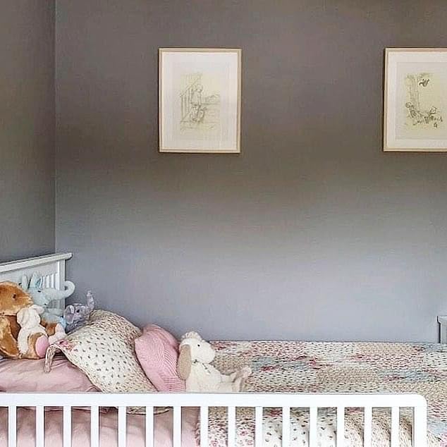 Safetots Wooden Bed Guard, White, 38cm High x 110cm Wide, Toddler Bedrail for Safety, Secure Child Bed Rail, Pre-Assembled, Easy Installation