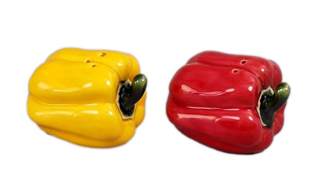 The Bridge Collection Bell Pepper Salt and Pepper Shaker Set - Unique Garden Vegetable Dining Table Accessories - Vegetable Shaped Kitchen Ware Set