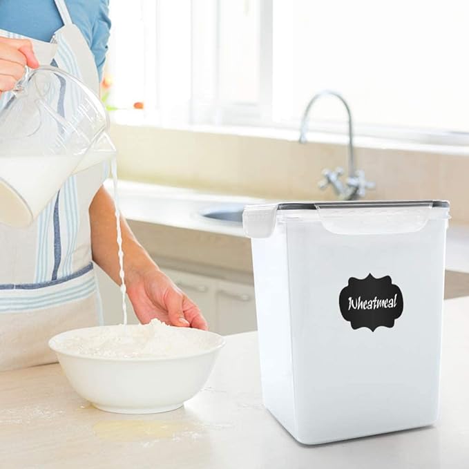 Large Food Storage Containers 5.2L, MCIRCO 4 Pieces Plastic Airtight Food