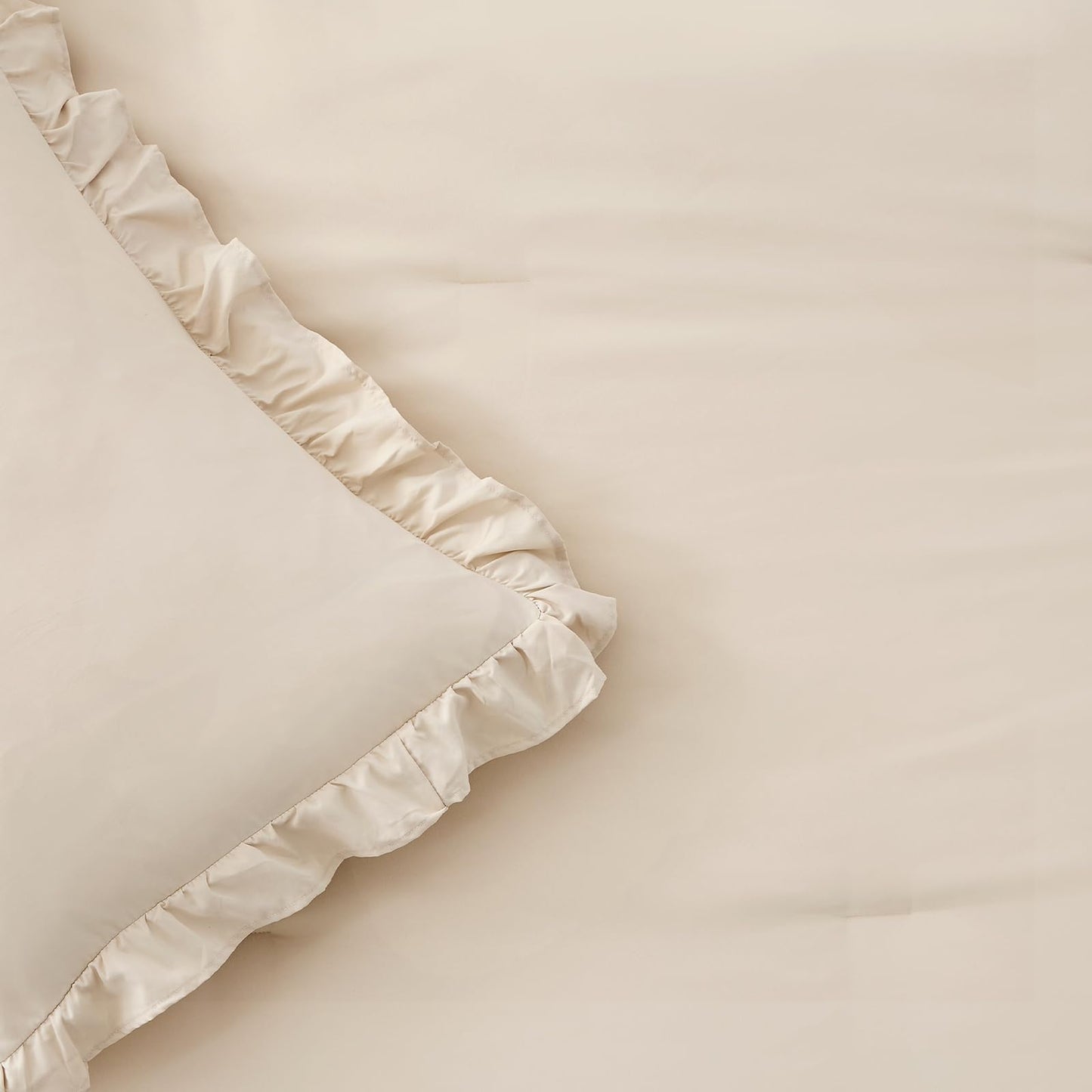 FUANNA Queen Comforter Set Beige 3 Pieces, Ruffle Shabby Chic Queen Bed Set, Fluffy Lightweight Soft Bed in a Bag Queen for All Seasons, Farmhouse Bedding Comforter Sets(1 Comforter & 2 Pillowshams)