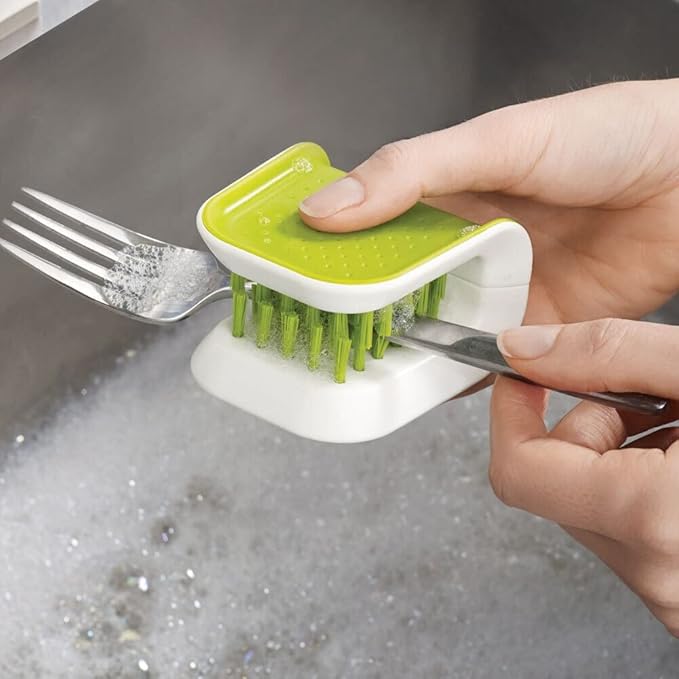 Joseph Joseph BladeBrush Knife and Cutlery Cleaner Brush Bristle Scrub Kitchen