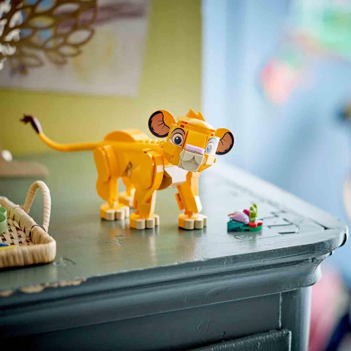 LEGO ǀ Disney Simba the Lion King Cub Building Toy for 6 Plus Year Old Girls & Boys, Construction Figure Playset, 1994 Movie Memorabilia Set, 30th Idea for Kids 43243
