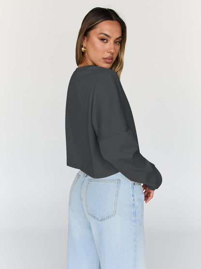 Trendy Queen Cropped Sweatshirts for Women Oversized Crewneck Sweaters Long Sleeve Tops Fall Winter Clothes 2025