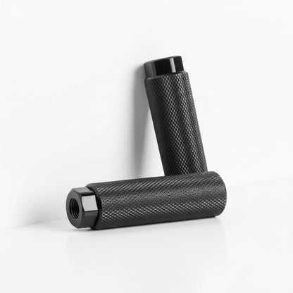 2 PCS Bicycle Pegs, Aluminum Alloy Bicycle Foot Pegs Bike Pegs Bicycle Footrests for Mountain Bikes Road Bike (100 * 28mm Black)