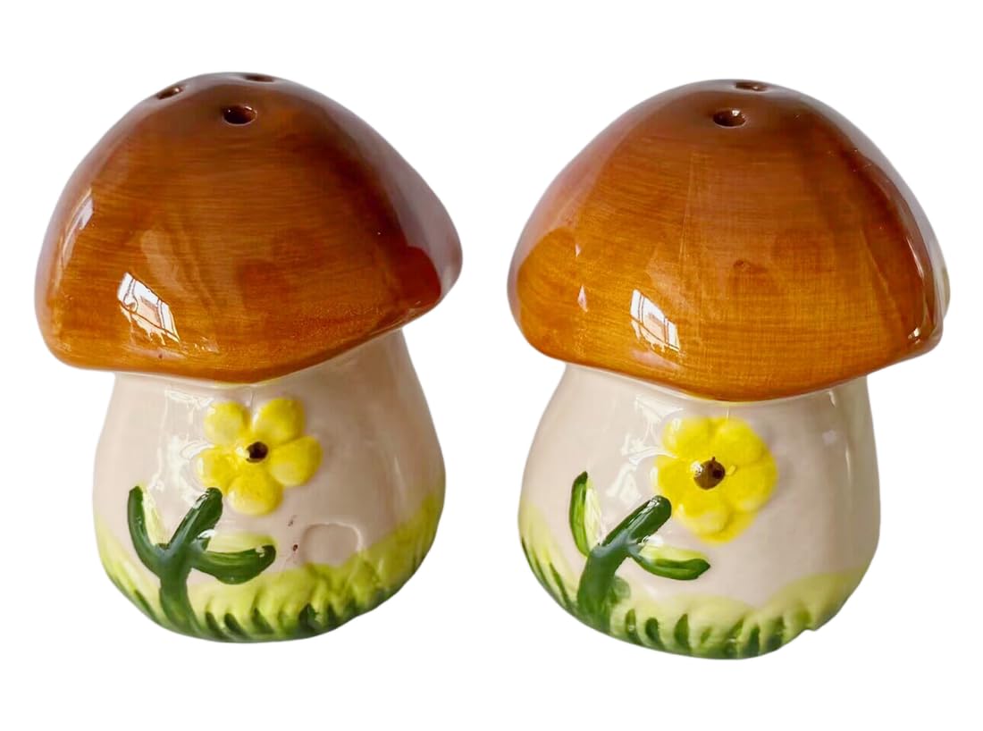 Hand painted 3D Ceramic Salt & Pepper Shaker Set, Mushrooms