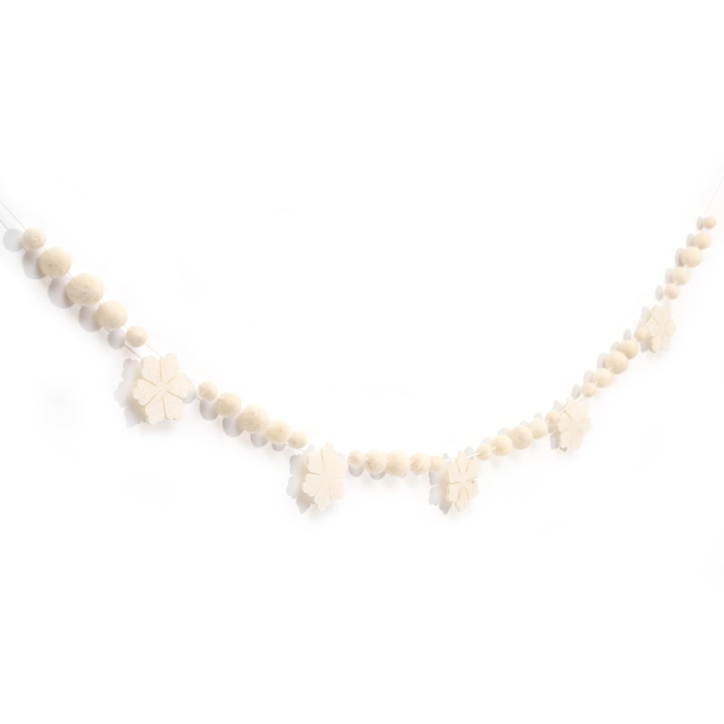 Felt Snowflake Garland – Cream White Winter Garland with Wool Balls, Neutral Christmas Mantle Decor, Scandinavian Snow Banner for Holiday Party, Nursery or Fireplace Decoration