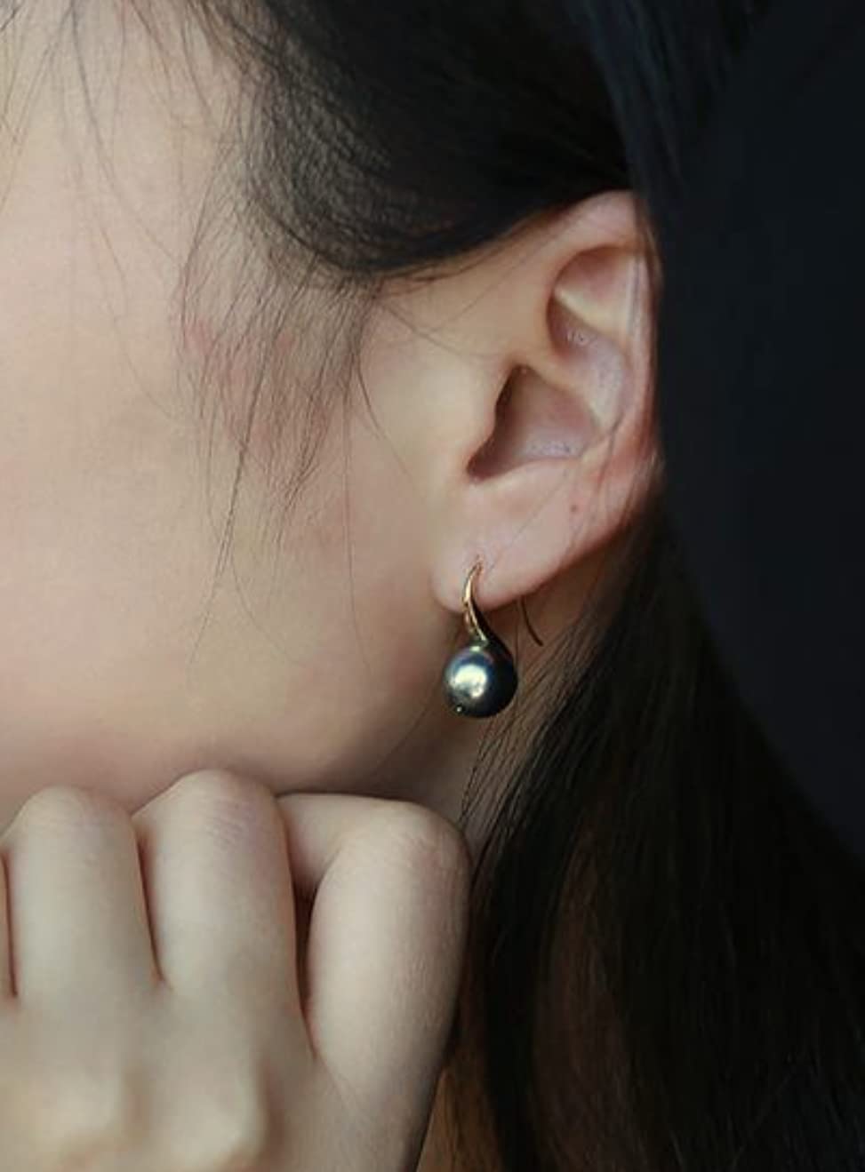 CHAULRI Minimalist Classic Earrings Tahitian Black Pearl 8.5-9mm 18K Yellow Gold Plated Sterling Silver - Jewelry Gifts for Women (Yellow Gold)