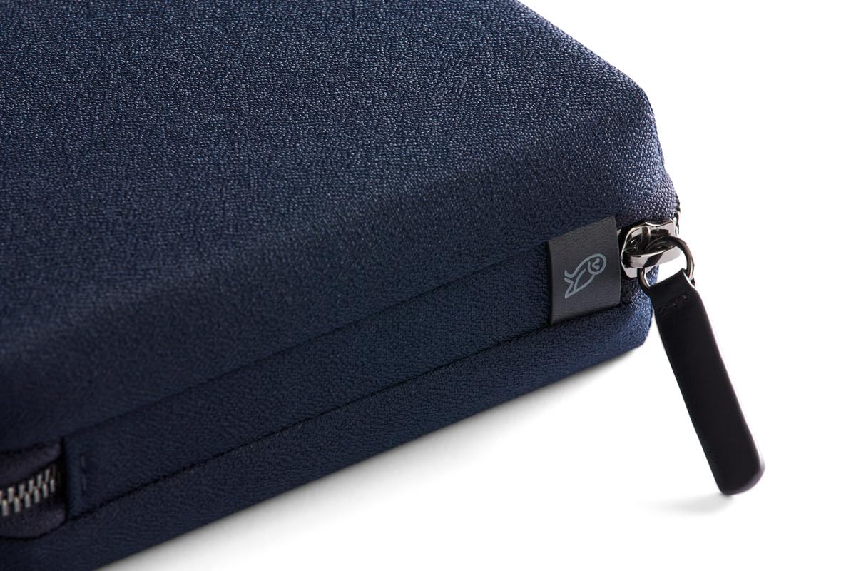 Bellroy Tech Kit Compact (Charger, Cables, Mouse, powerbank, USB Keys, dongles) - Navy