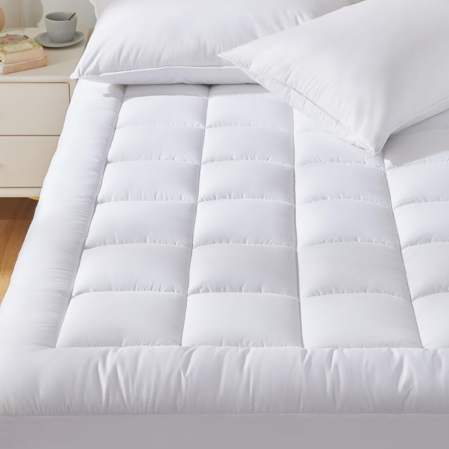 CozyLux Queen Size Mattress Pad Pillow Top Cotton Cooling Mattress Topper 8-21" Deep Pocket Mattress Cover Quilted Fitted Cooling 450GSM Mattress Protector (60x80 inch,White)