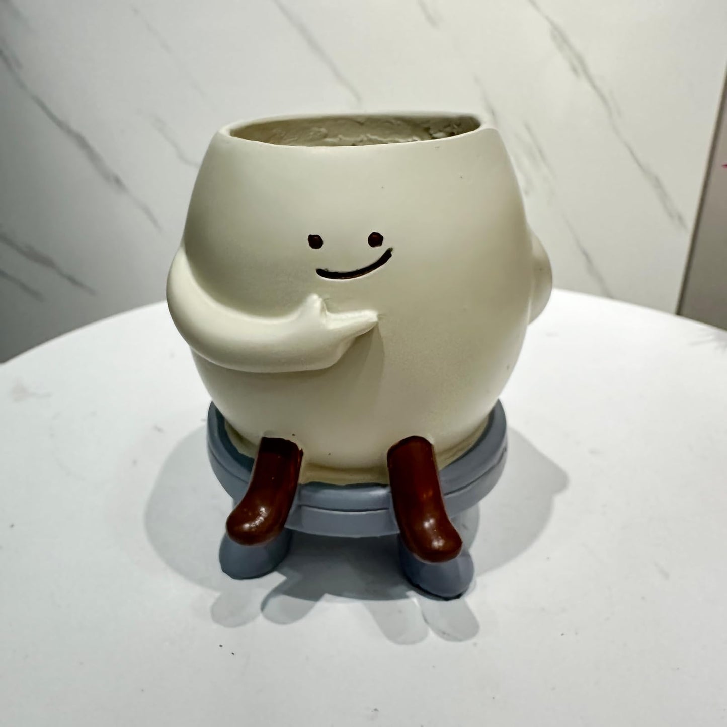 Lxiioae Smile Face Planter Pot Cute Face Planter Pot Funny Sitting on Chair Flower Succulent Pot with Drainage Hole