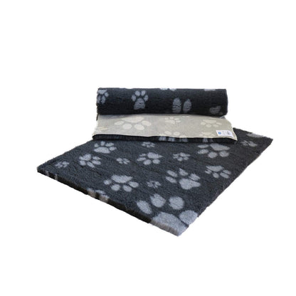 Vet Fleece Bedding | Vet Bed Original Non-Slip | for Puppys and Dogs | Manufactured in our British Mill| 40" x 30" (1.00m x 0.75m) Charcoal with Grey Multi-Paws | Quick Drying | Washable | Dog Bed