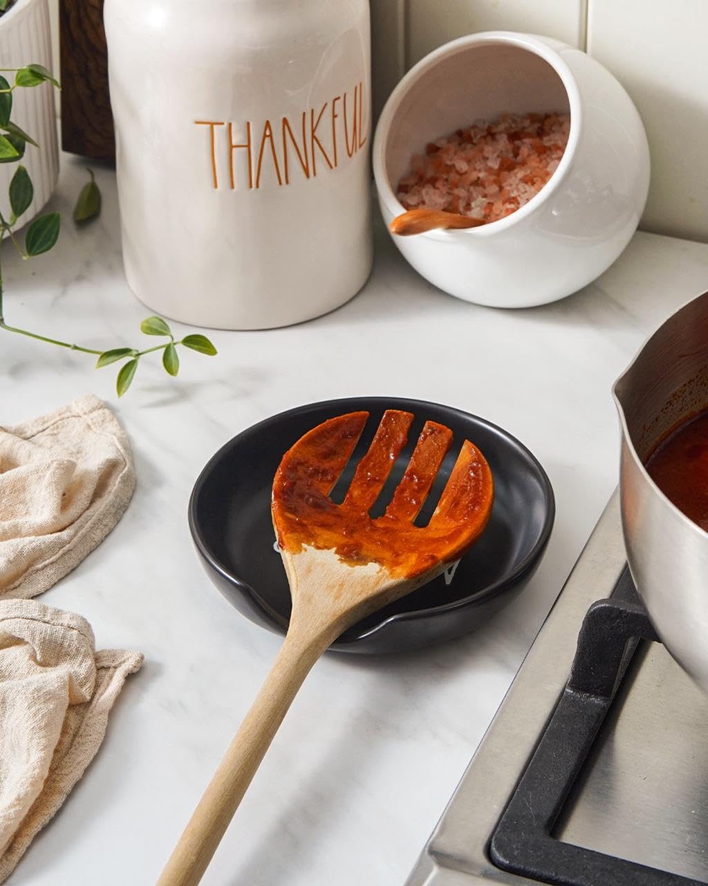 LE TAUCI Ceramic Spoon Rest for Stove Top, 5 Inch Spoon Holder for Kitchen Counter Set of 4, Kitchen Gadgets, Coffee Spoon Cradle, Home Accessories for Utensils, Dishwasher Safe, Black