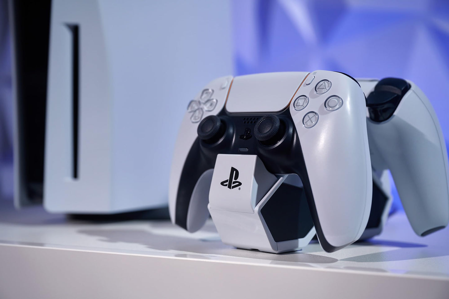 PowerA Twin Charging Station for Dualsense Wireless Controllers, Charge, Sony PlayStation, PS5, Officially Licensed