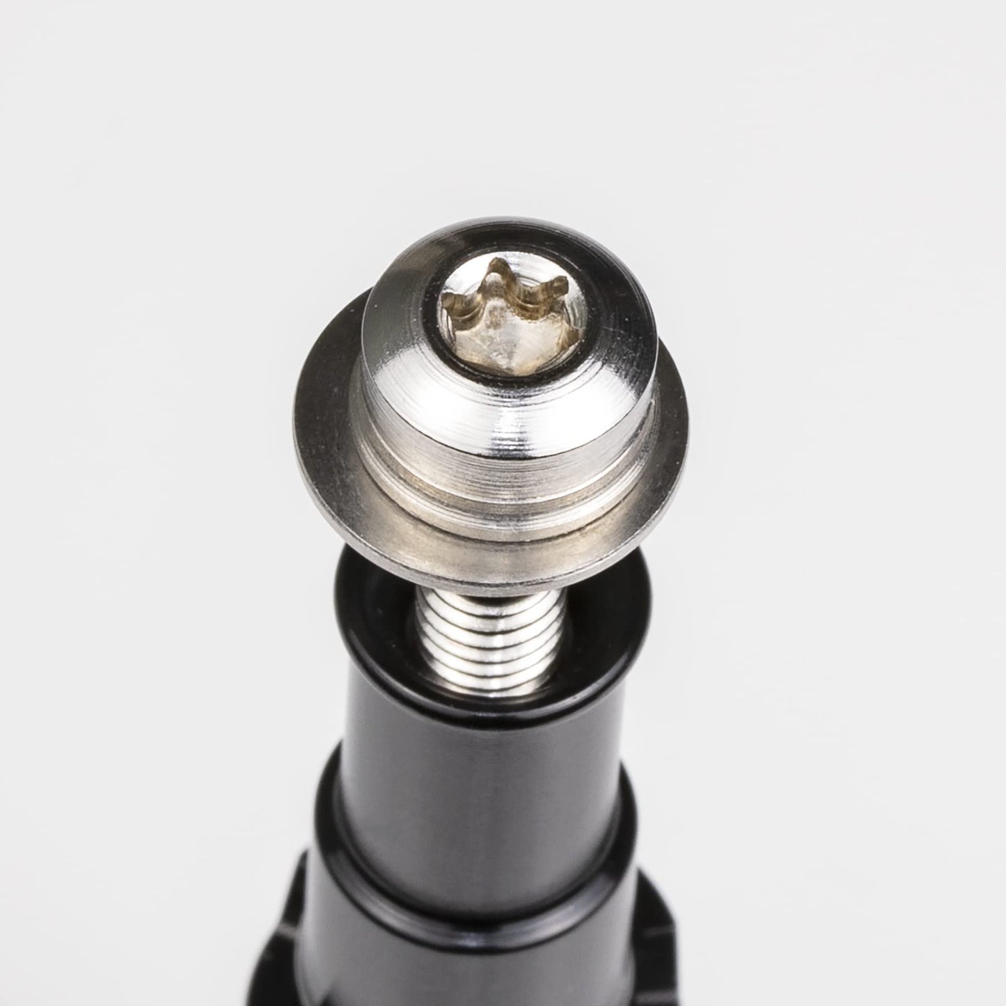 QUEEN3C .335 Driver Shaft Adapter Sleeve, RH, Compatible with Callaway Quantum Series, Elyte, Paradym Ai Smoke, Paradym, Epic, Rogue ST, Great Big Bertha & MAVRIK Driver Series.