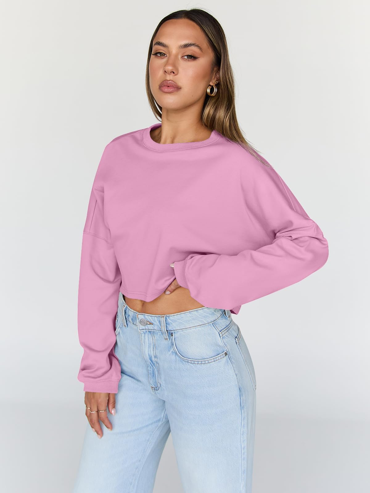 Trendy Queen Cropped Sweatshirts for Women Oversized Crewneck Sweaters Long Sleeve Tops Fall Winter Clothes 2025