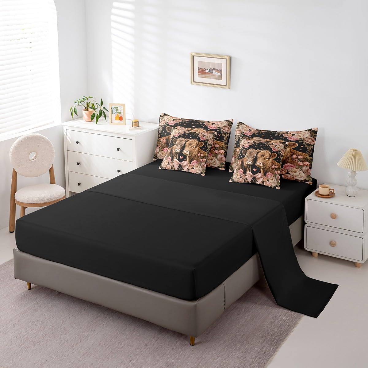 Erosebridal Highland Cow Bedding Set Romantic Roses Valentine's Day Queen Comforter Set 7 Piece for Men Women,Farm Animal Couple Bed in A Bag Pink Flowers Bow Bed Set Room Decor
