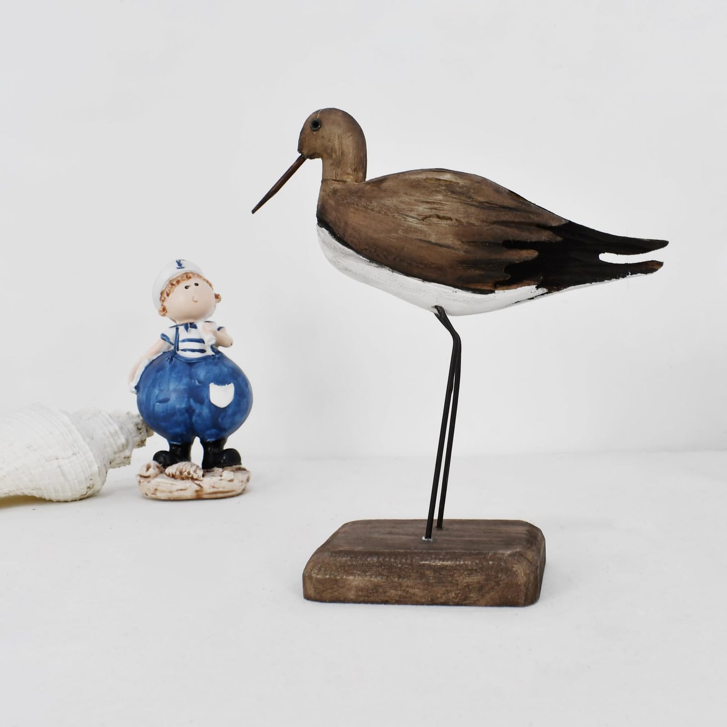 wovorins Wood Bird Statue Nautical Decor Decorative Sea Birds Sculpture Wooden Tabletop Figurine Coastal Ocean Beach Themed Decoration for Home Yard Bathroom Living Room (6.7" H)