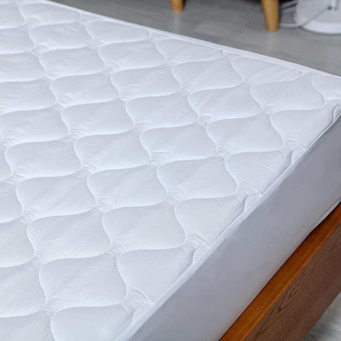 Quilted Queen Size Waterproof Mattress Protector Pad
