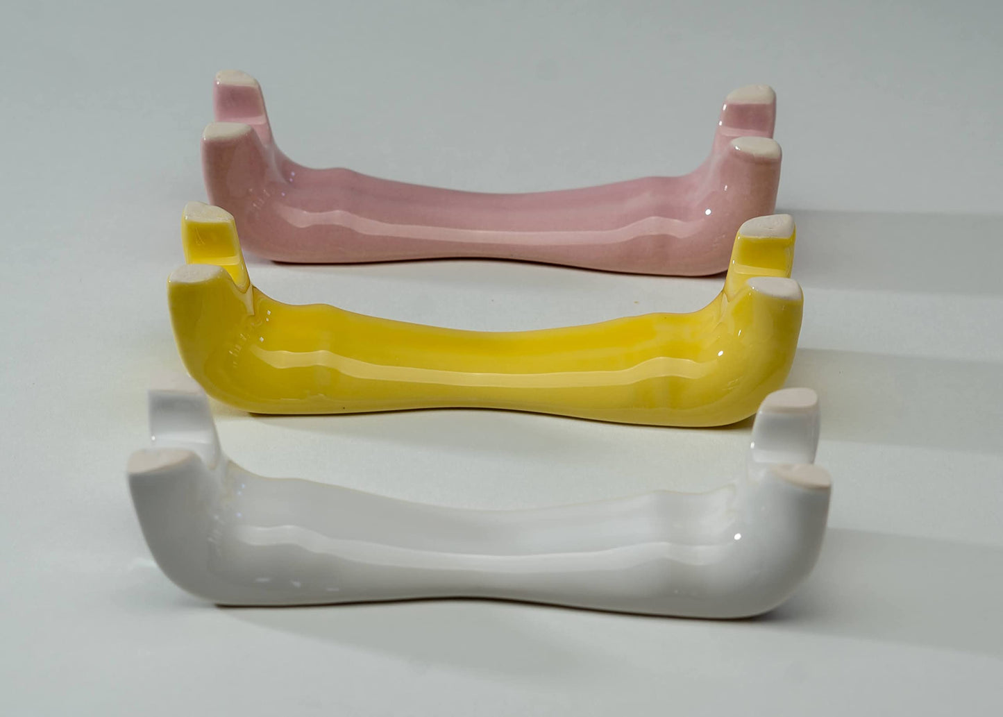Simplistic and Unique HoldMeDry Toothbrush Holder (White)