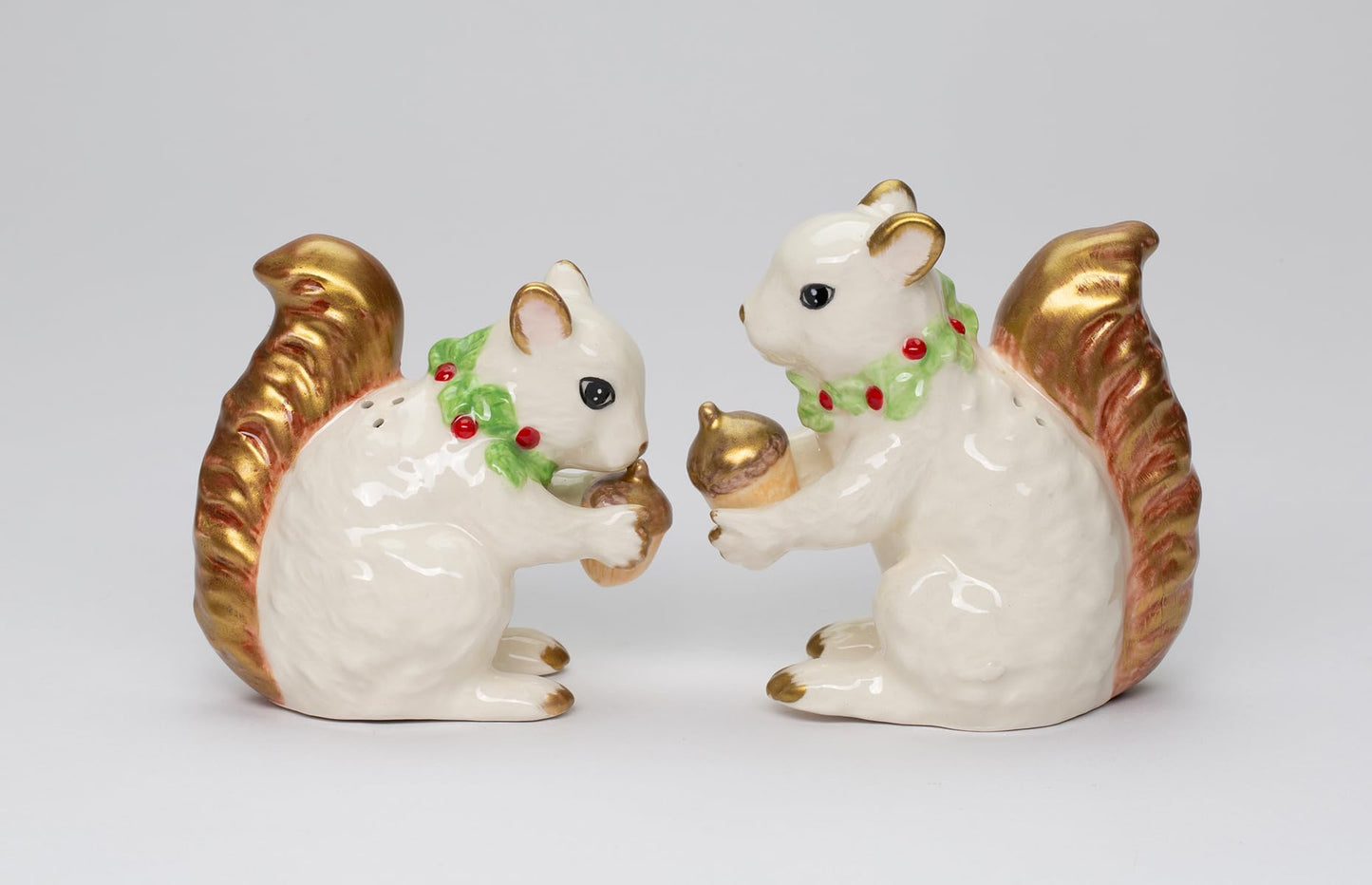 Cosmos Gifts 40218 Holiday Squirrel Couple Salt and Pepper Shaker Set