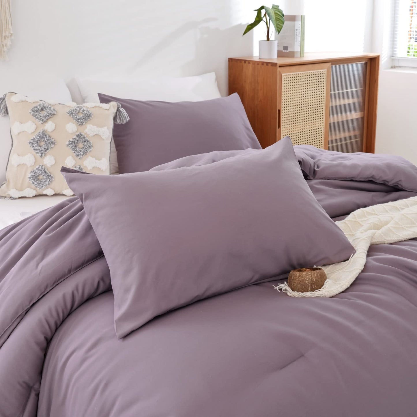 ROSGONIA Dusty Purple Twin/Twin XL Comforter Set for Boys Girls, 1 Comforter & 1 Pillowcase, Lightweight Kids Comforter Sets All Season Dorm Bedding