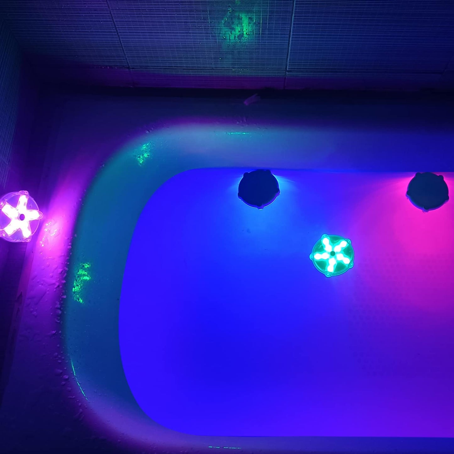 DeeprBlu Floating Whirlpool Lights for Bath Spa, 3.3 Inch Waterproof Pool Lights, Colour-Changing Starfish Pond Light Diving, Built-in Magnetic, Decorative Light for Pool, Vase, Aquarium - 2 Pieces