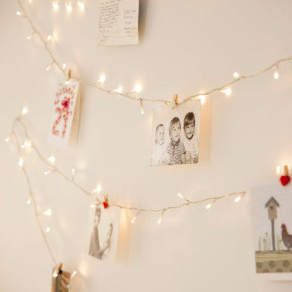 Lights4fun 8m String Lights 100 LED Warm White Fairy Lights Clear Cable with Rocker Switch Plug in Mains Powered Remote Control and Timer Indoor Bedroom Party Wedding Decoration