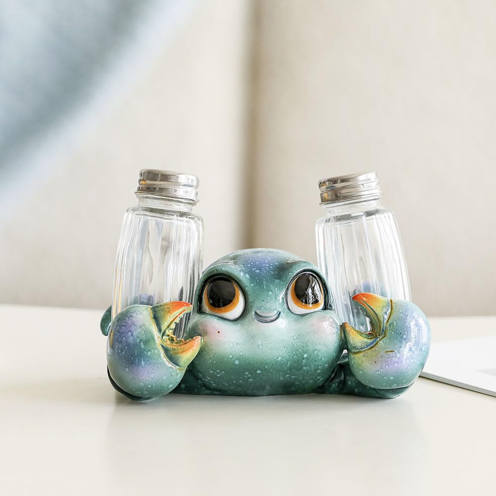 SUYNYBHF Cute Sea Crab With Salt and Pepper Shaker Figurines Kitchen Decor Statue Suitable for Beach Bars or Coastal Kitchen Decor Table Decor By Home Gifts For Mom