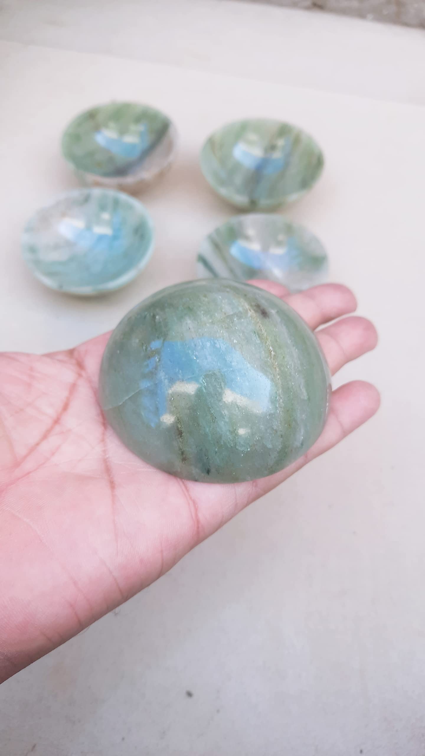 Green Aventurine Bowl Crystal Bowl Agate Stone Gemstone Gem Bowl Hand Carved Polished Healing Bowls Chakras Stones Office Decor Natural Gemstone Gem Bowl Feng Shui Crystal Decor Gifts