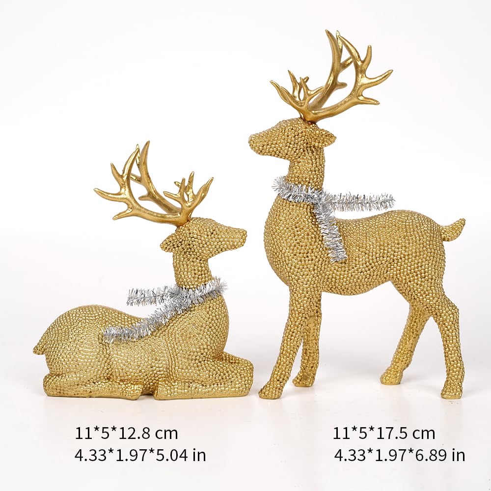 MENGYOULUN Rustic Natural Woven Seagrass Reindeer Figurines Christmas Holiday Decorations with Pine Berry Wreath Set of 2 Standing and Sitting Deer (Gold, 8.7 * 4 * 4.92inch)