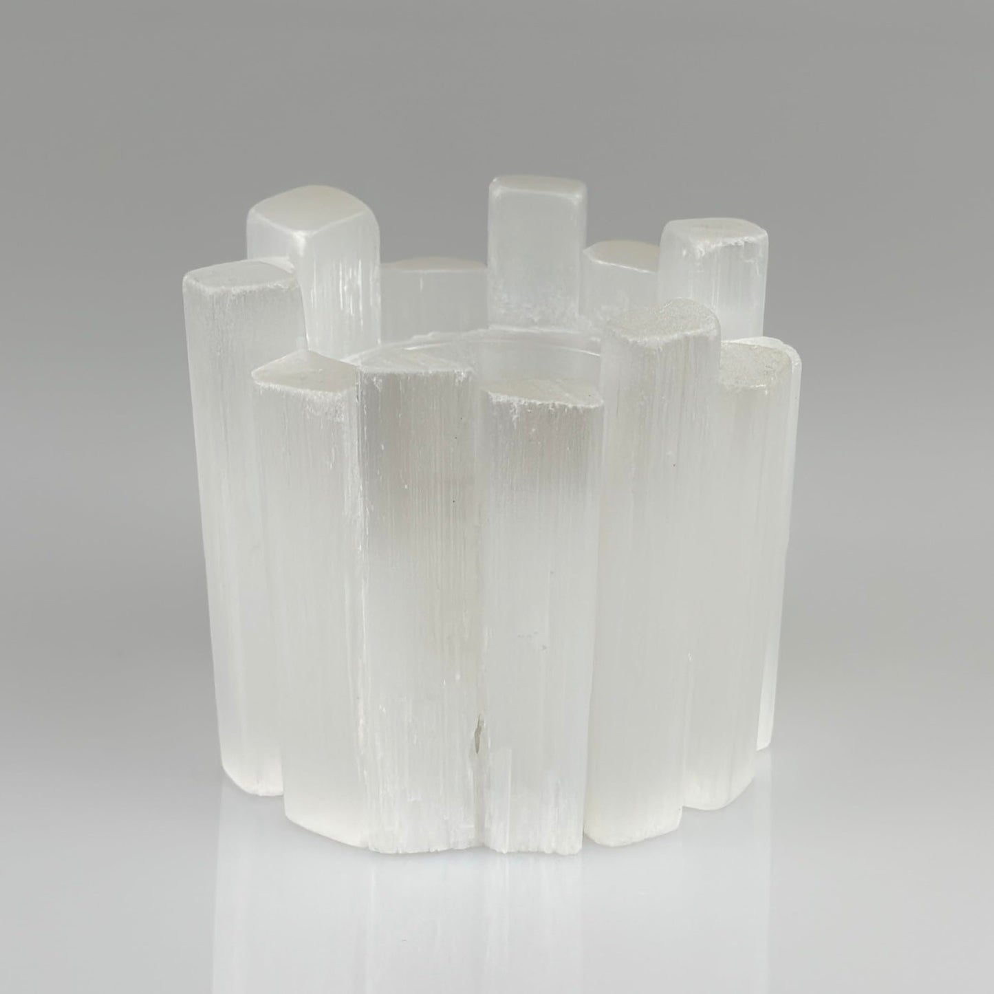 Selenite Candle Holder - Healing Crystal Tealight Holder for Meditation Tranquility & Energy Balance - Irregular Cylindrical Selenite Lamp Crystal for Healing Stone