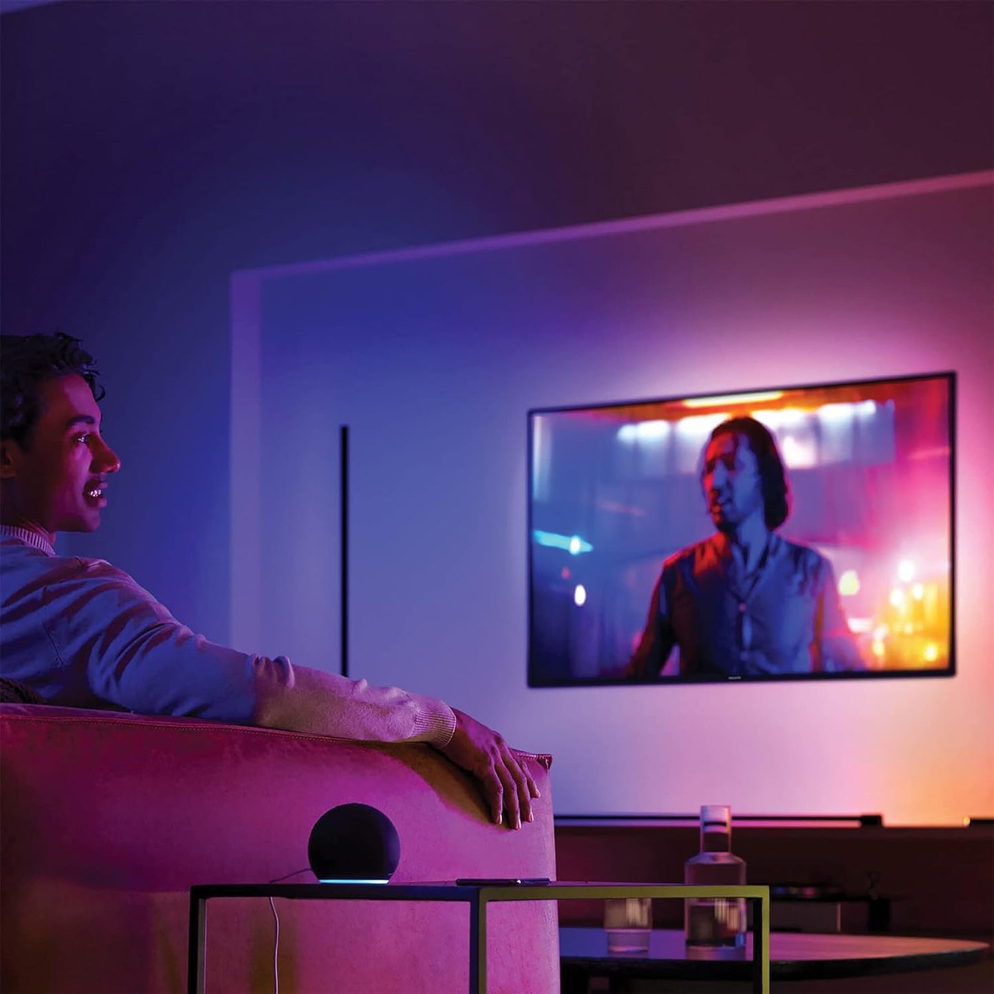 Philips Hue Signe White and Colour Ambiance Gradient Table Lamp [Black], Smart Bedroom Lighting with Bluetooth, Plug-in Lamp Works with Alexa, Google Assistant and Apple Homekit.