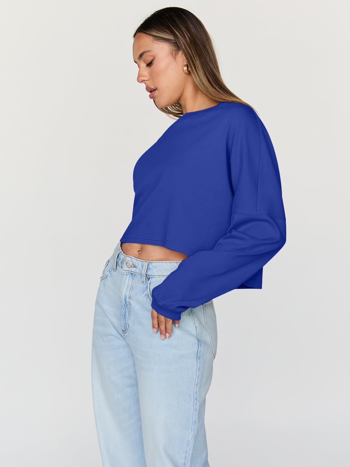 Trendy Queen Cropped Sweatshirts for Women Oversized Crewneck Sweaters Long Sleeve Tops Fall Winter Clothes 2025