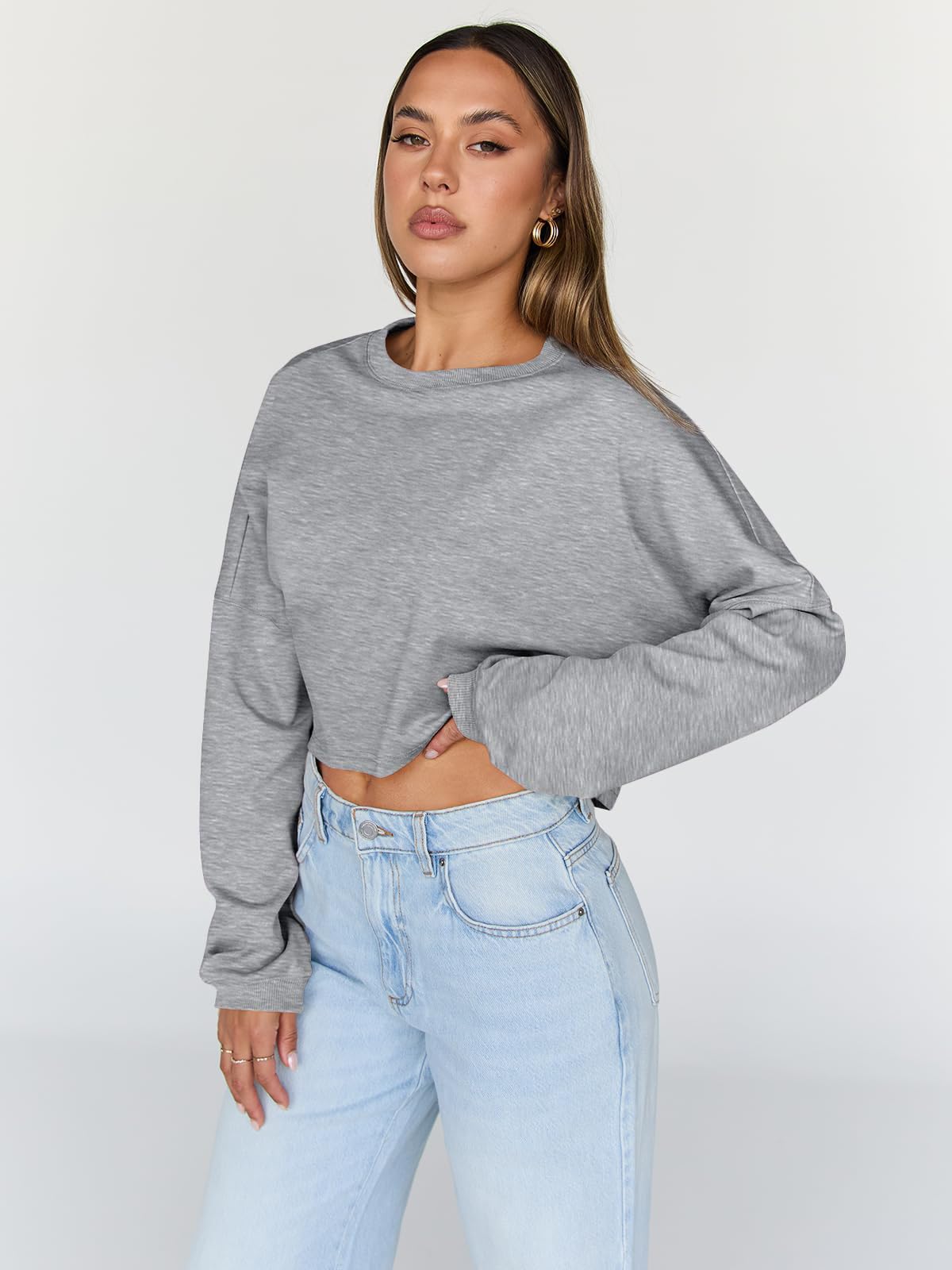 Trendy Queen Cropped Sweatshirts for Women Oversized Crewneck Sweaters Long Sleeve Tops Fall Winter Clothes 2025