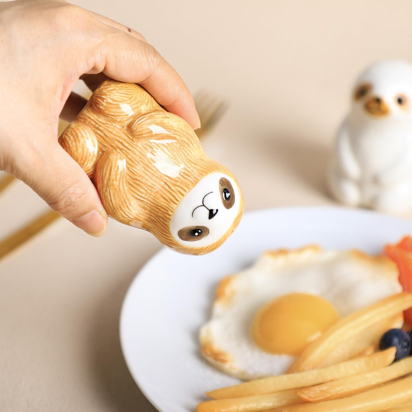 Bicuzat Ceramic Sloth Shape Salt & Pepper Shakers Set, Hand-Painted Cute Sloth Salt and Pepper Shakers, 2 PCS Set