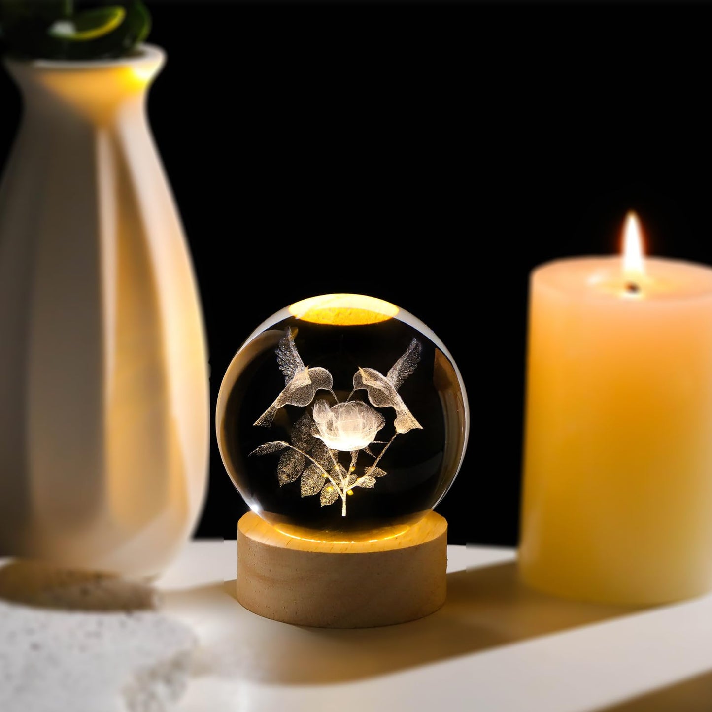 Arikyrist 3D Crystal Hummingbird Figurines Decorative Balls Night Light, Crystal Humming Birds Figurines Gifts for Bird Lovers, 3D Laser Engraved Glass Sphere Decor for Home Office.