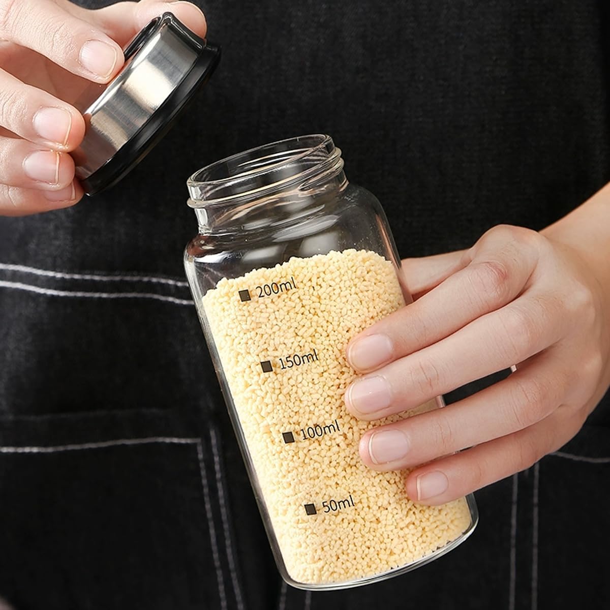 7 oz Salt and Pepper Shakers Set with Adjustable Outlet Holes Clear Glass Bottles Spice Seasoning Cans Jar for Kitchen Decor and Home Restaurant BBQ Camping Farmhouse Kitchen Accessories(5 Pcs, 200ML)