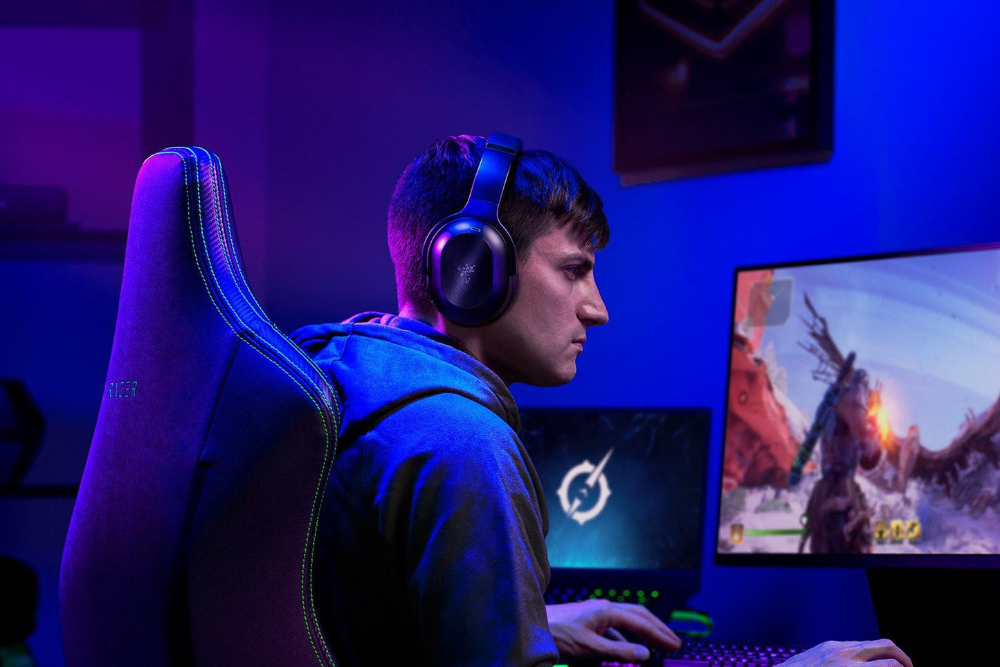 Razer Barracuda Pro Wireless Gaming Headset (PC, PlayStation, Switch 2, iPhone, Smartphones): Hybrid ANC - 2.4GHz Wireless + Bluetooth - THX AAA - 50mm Drivers - Integrated Mic - 40 Hr Battery - Black